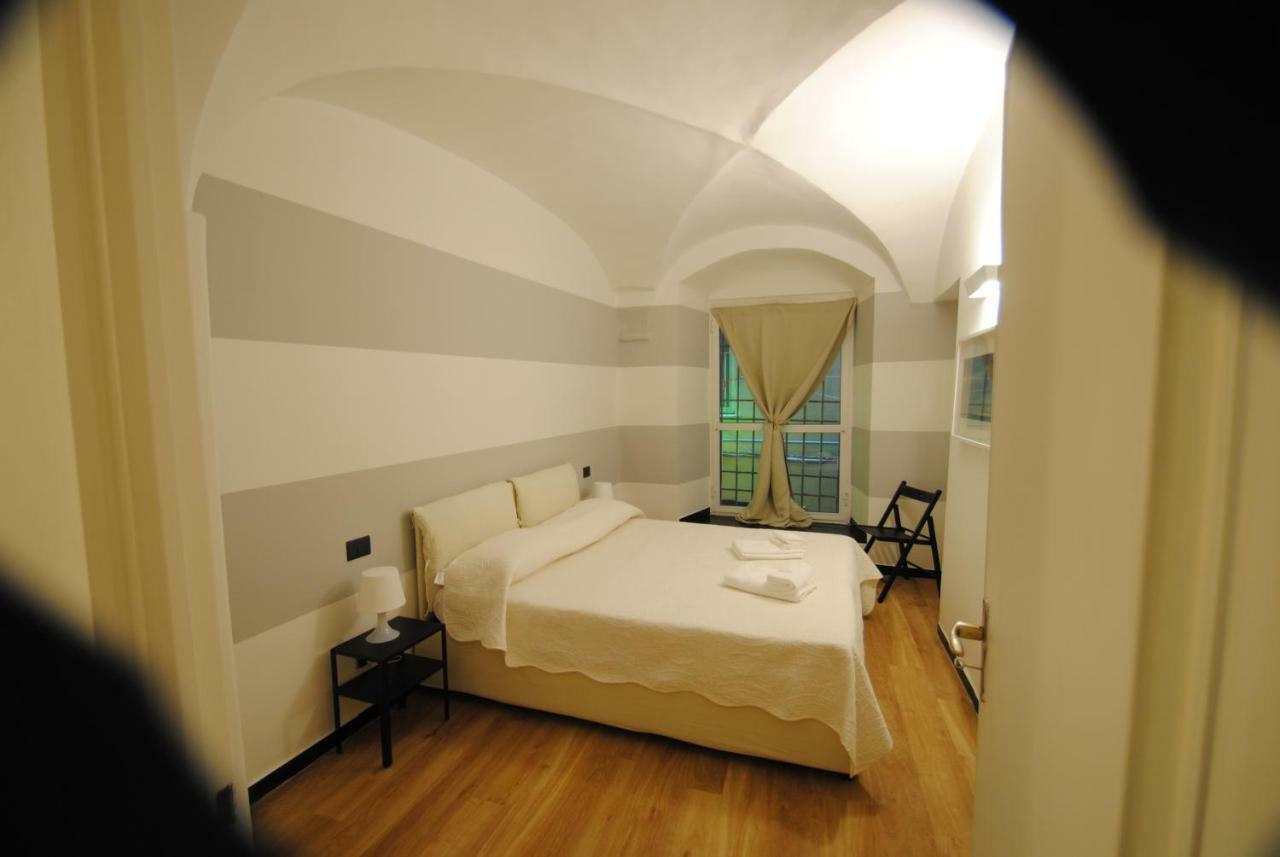 New Apartament In Historical Genoa Center Екстер'єр фото
